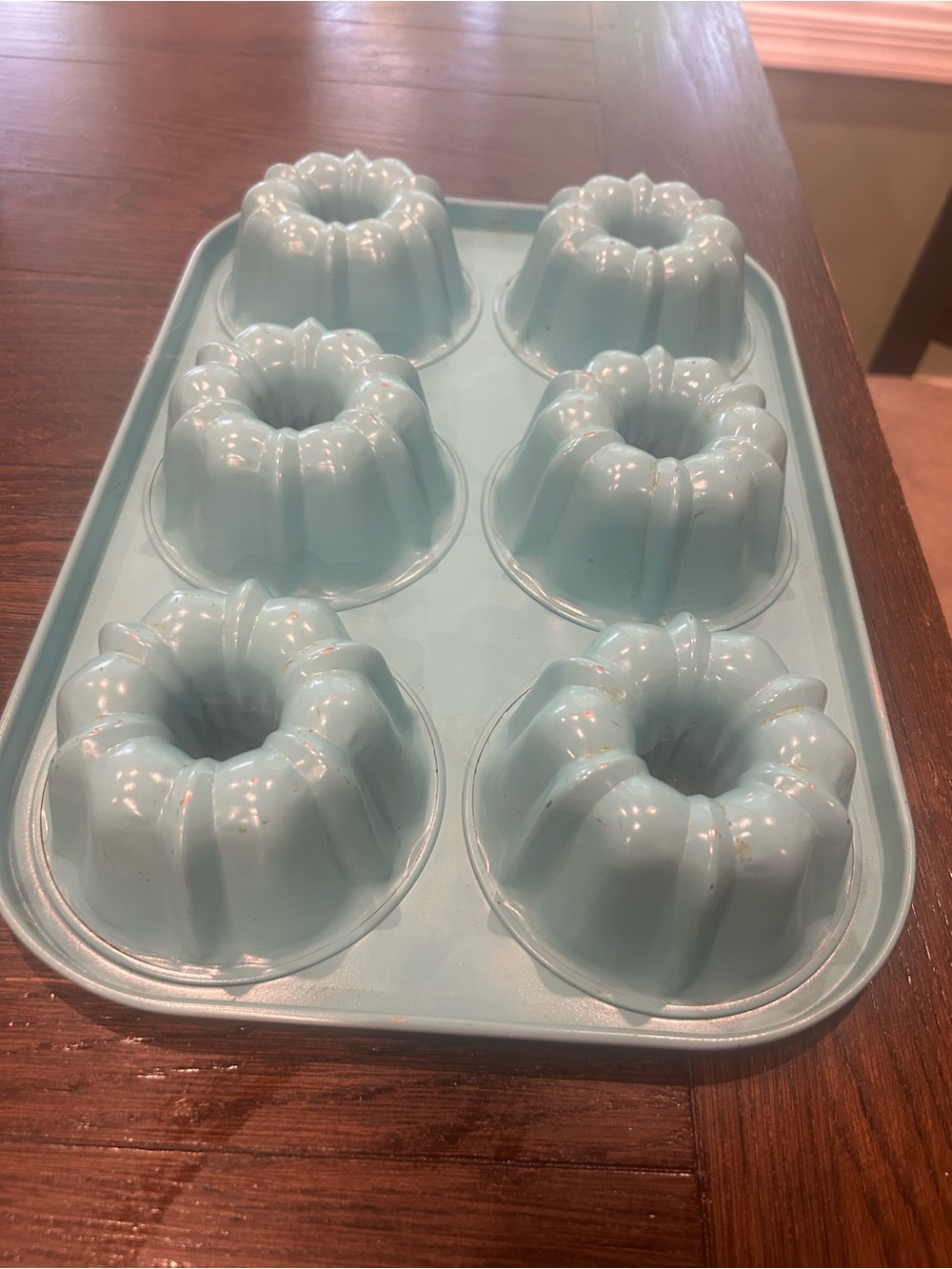 Pampered Chef Mini Fluted Cake Pan 6 Cavity Blue Nonstick Metal Bakeware